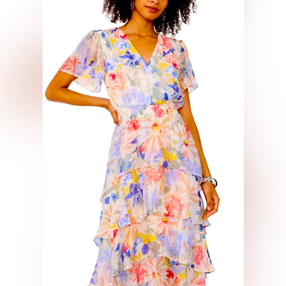 Vince Camuto
Women's Floral-Print Flutter-Sleeve Tiered Midi Dress